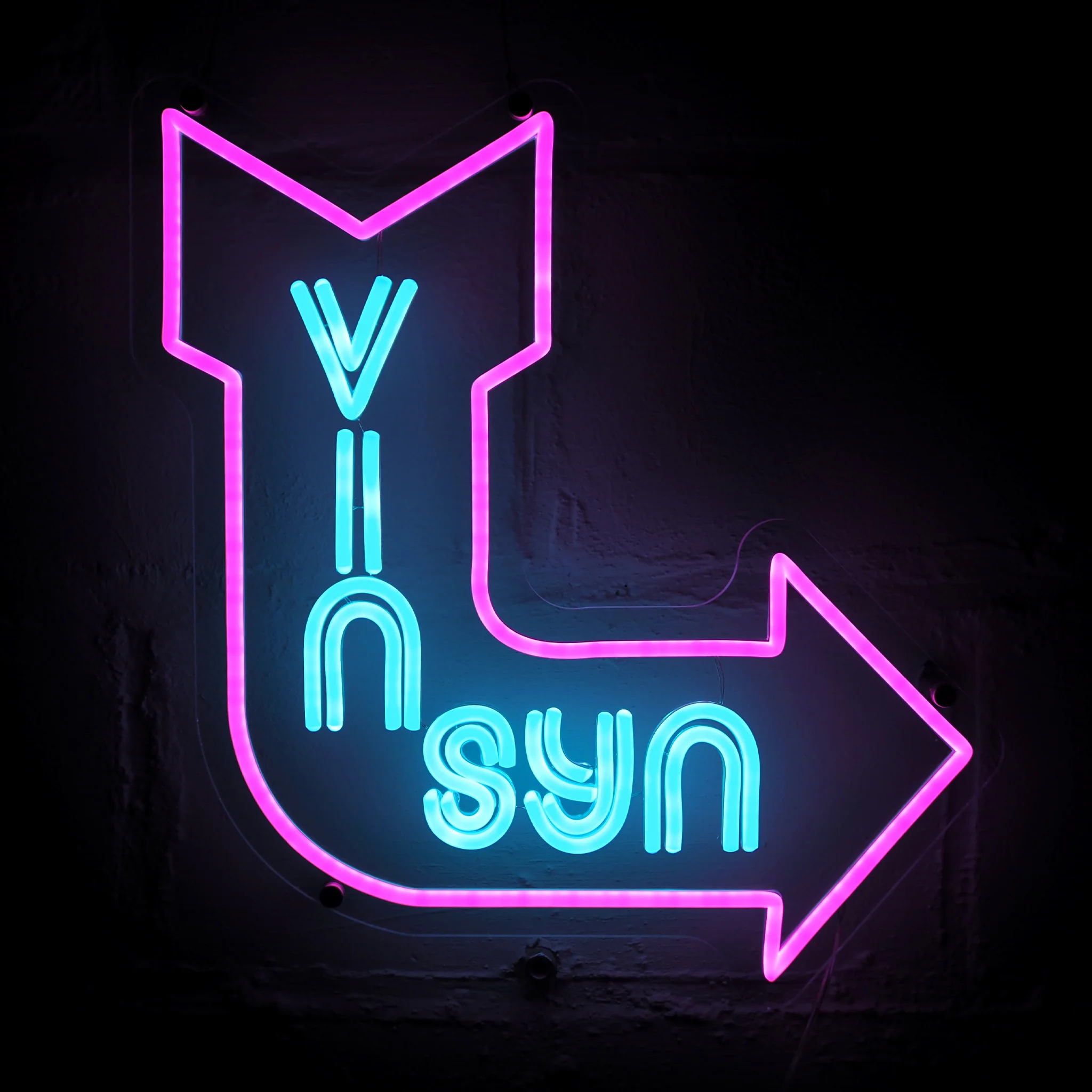 VinSyn Arrow - LED Sign - Image 6