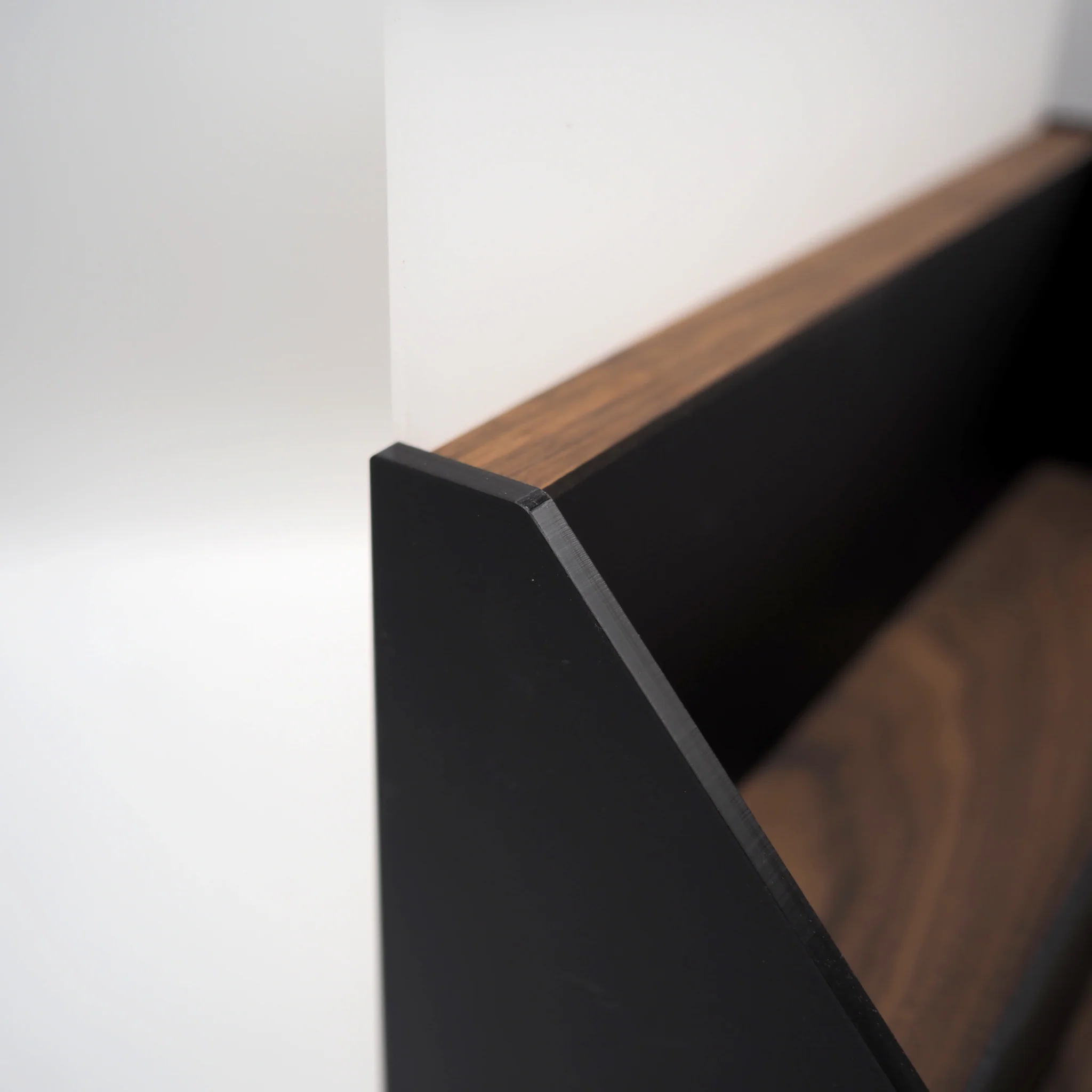 VinSyn Display Rack - Image 8